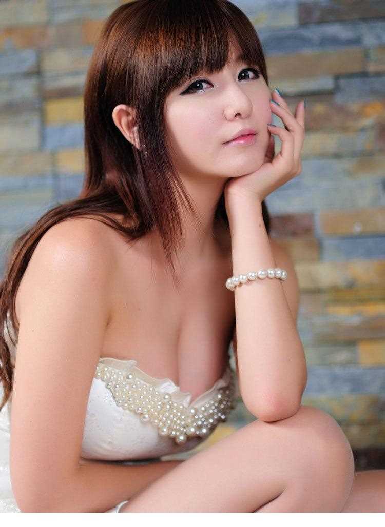 优质绝色韩国车模柳智惠私房高清集相册