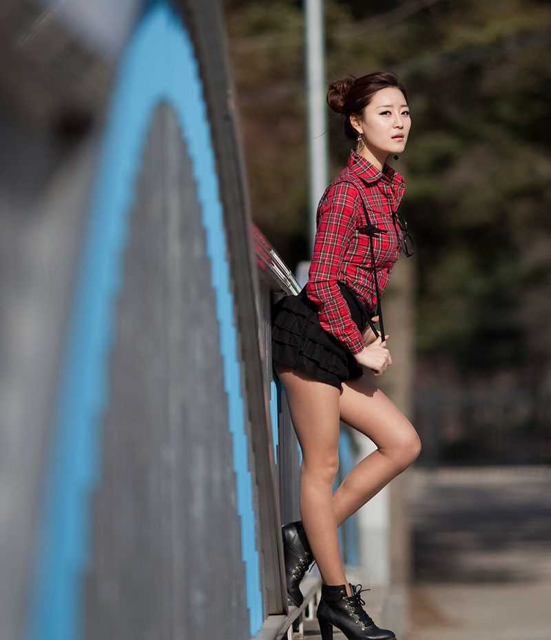 最全韩国妩媚车模高清壁纸