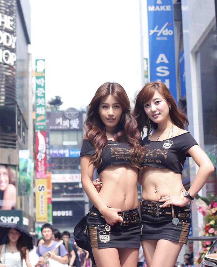 最全韩国妩媚车模高清壁纸