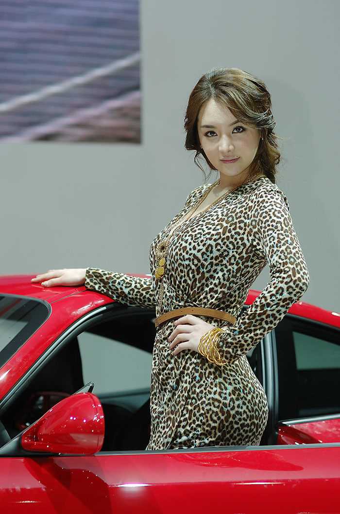 高清韩国车模林智慧车展迷人图集