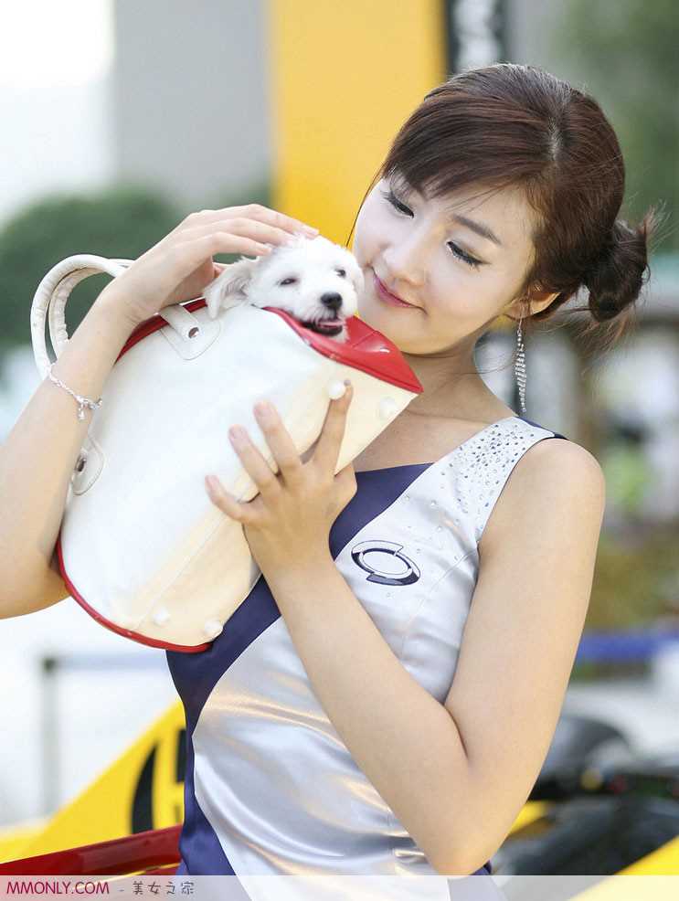 最全韩国车模李彩恩秀美臀高清壁纸