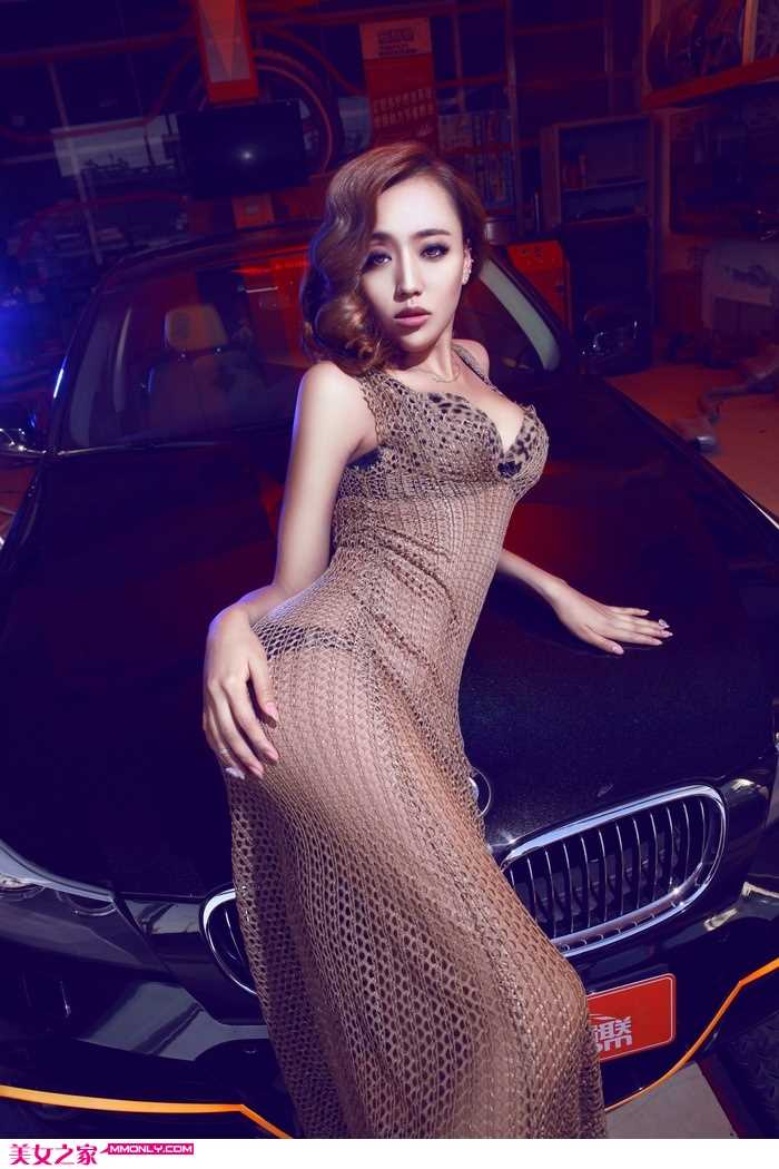 高清豹纹内衣车模性感私房照图集