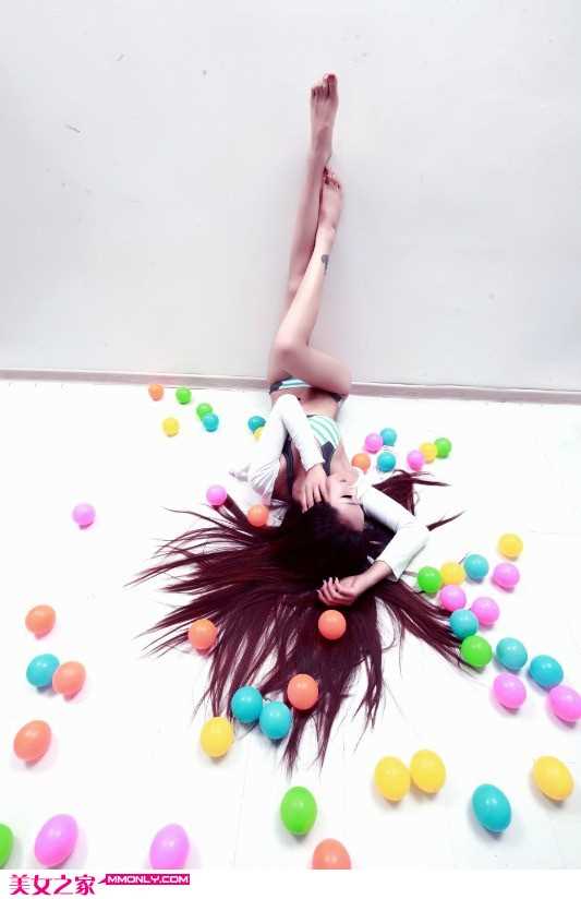 最新车模马晓艺性感迷人壁纸