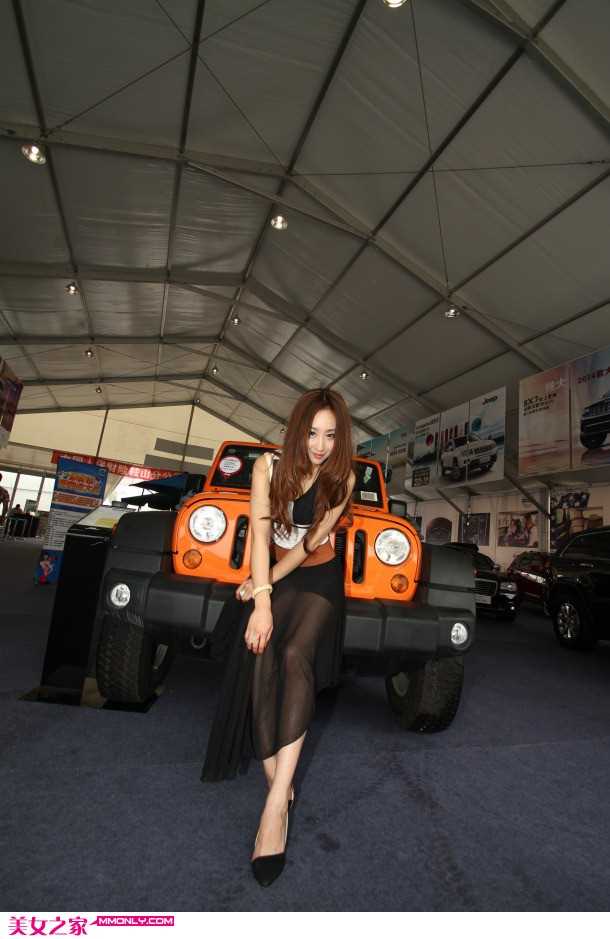 最新车模马晓艺性感迷人壁纸