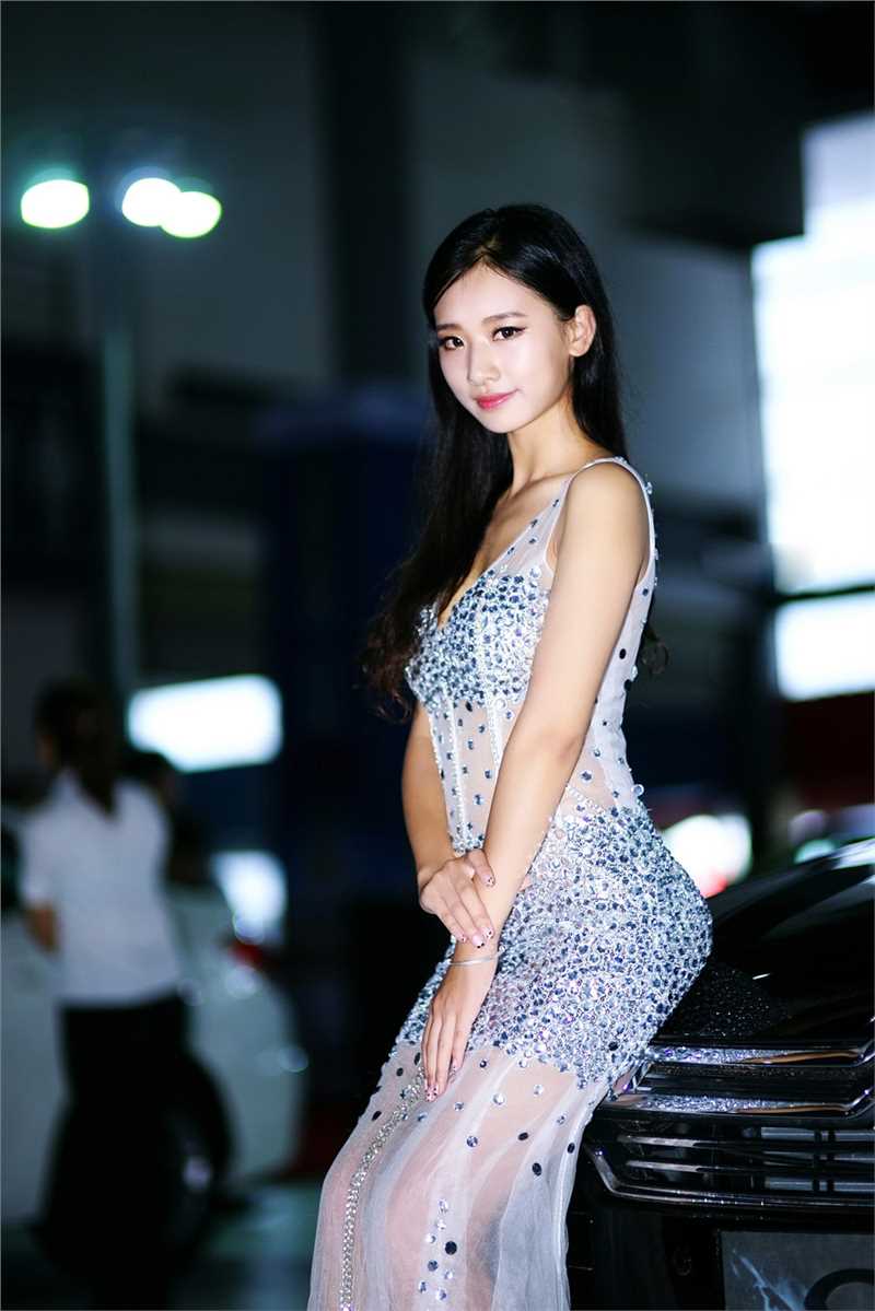 精选性感车模高清诱惑图册