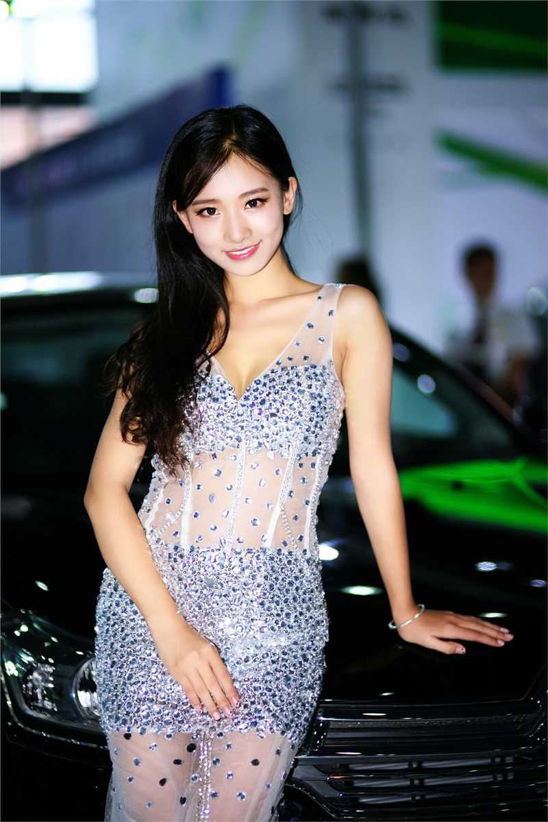 精选性感车模高清诱惑图册