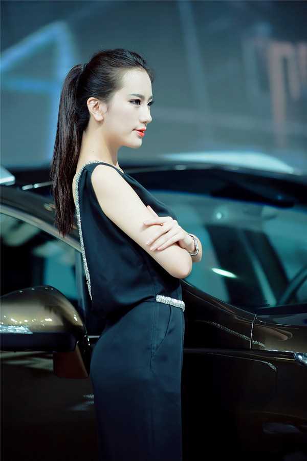 优质长腿美女车模车展诱惑美照图片