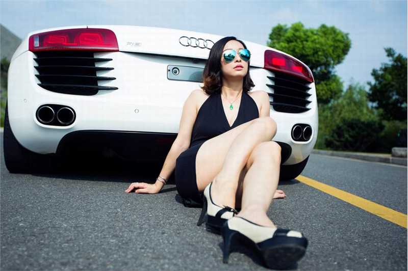 高清养眼性感车模户外高清图集