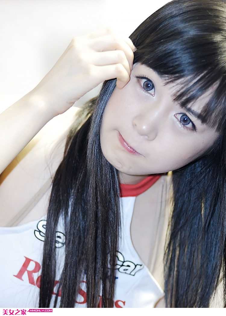 最新清纯卖萌可爱韩国美女车模壁纸