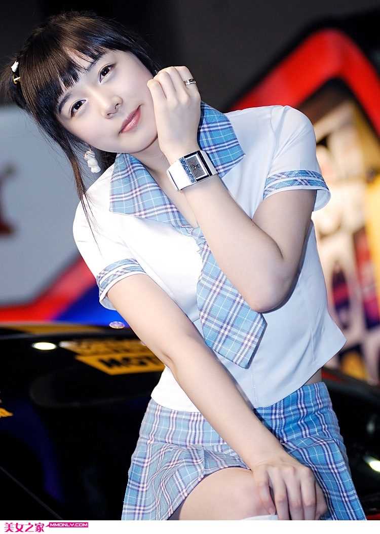 最新清纯卖萌可爱韩国美女车模壁纸