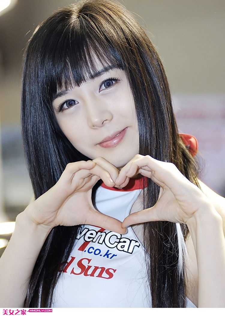 最新清纯卖萌可爱韩国美女车模壁纸