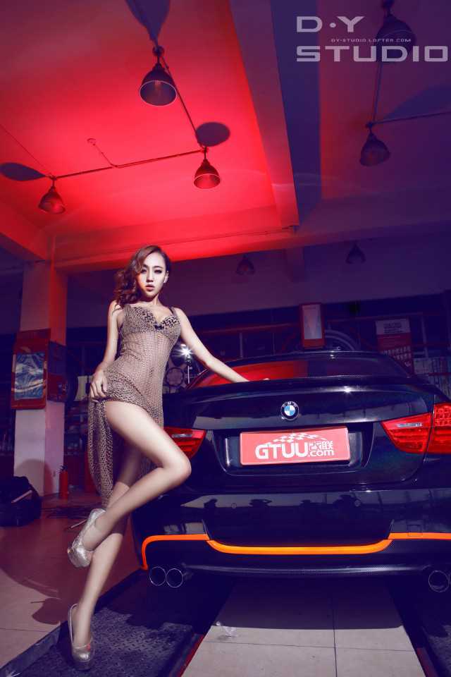 优质性感车模透视装妖娆曲线身姿诱人相册
