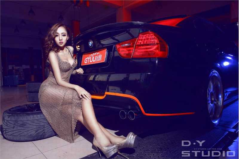 优质性感车模透视装妖娆曲线身姿诱人相册