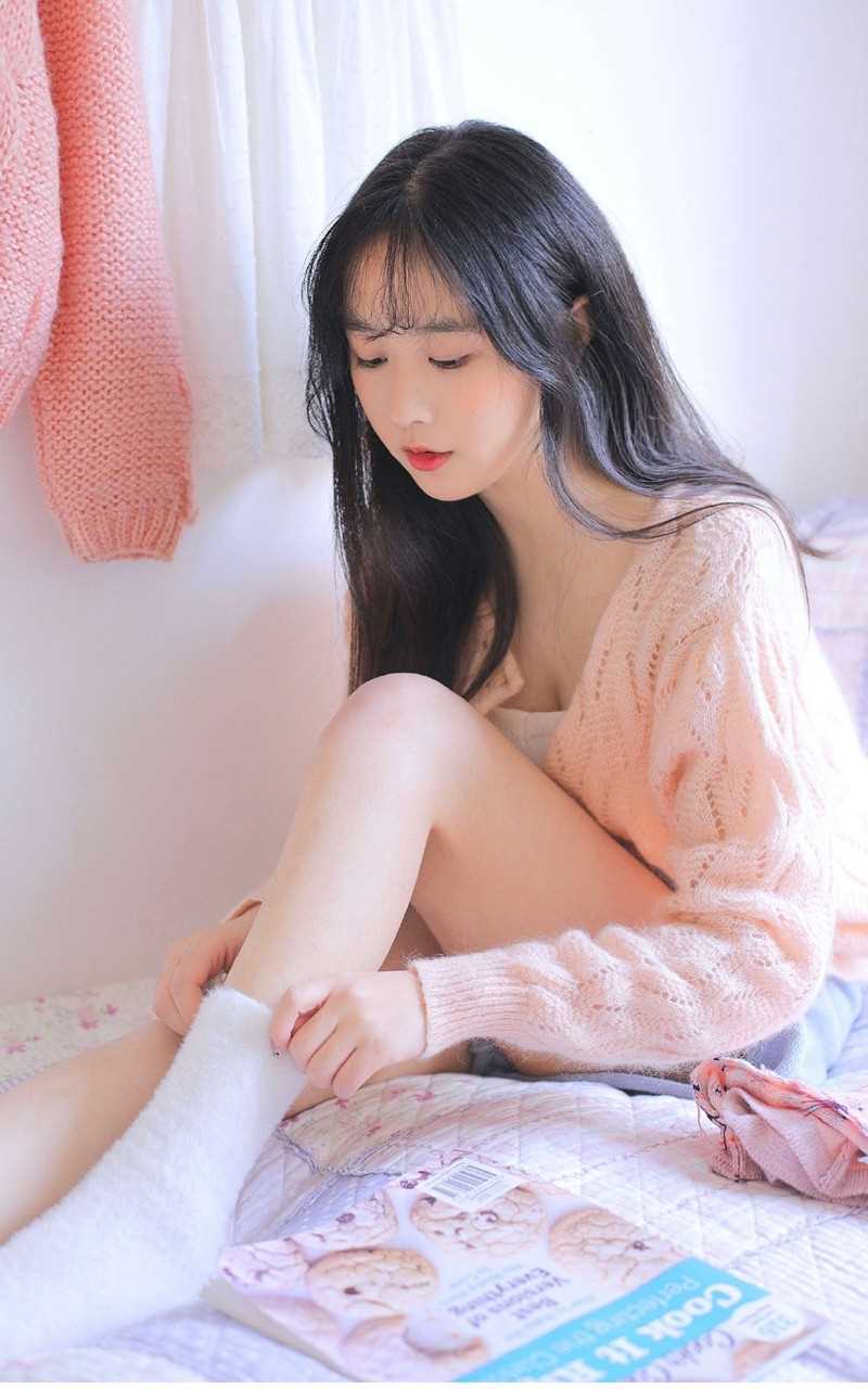 精选娇艳小萝莉冰肌玉骨甜美可爱女生图片图册