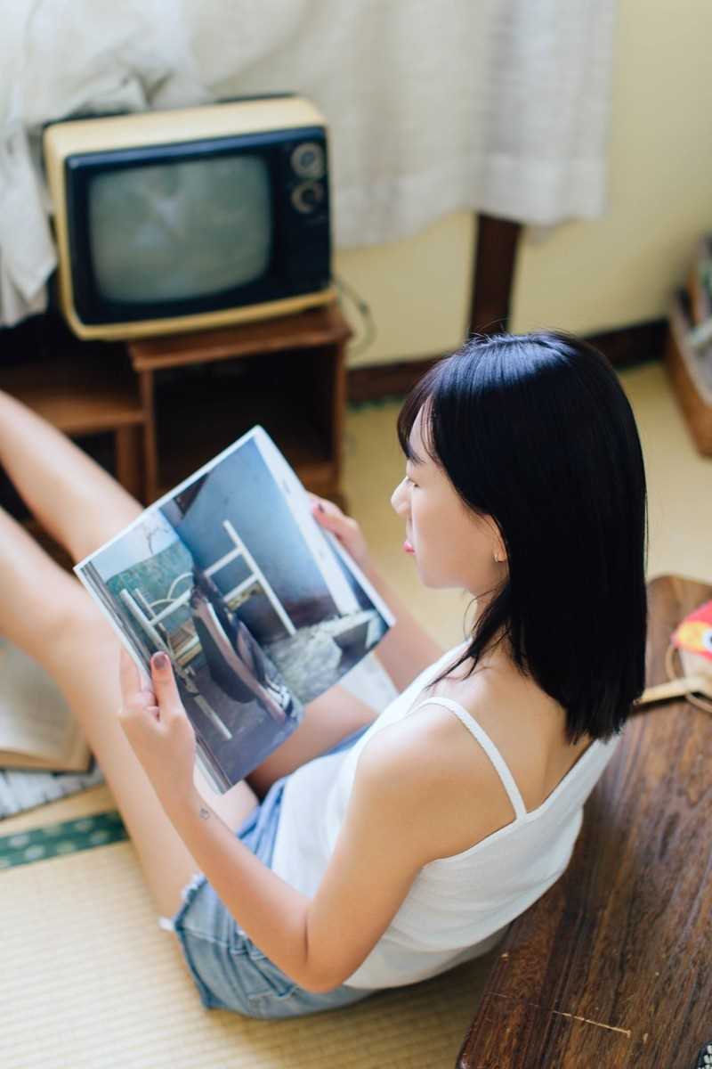 精选甜美女孩私房迷人笑容大长腿玉足图册