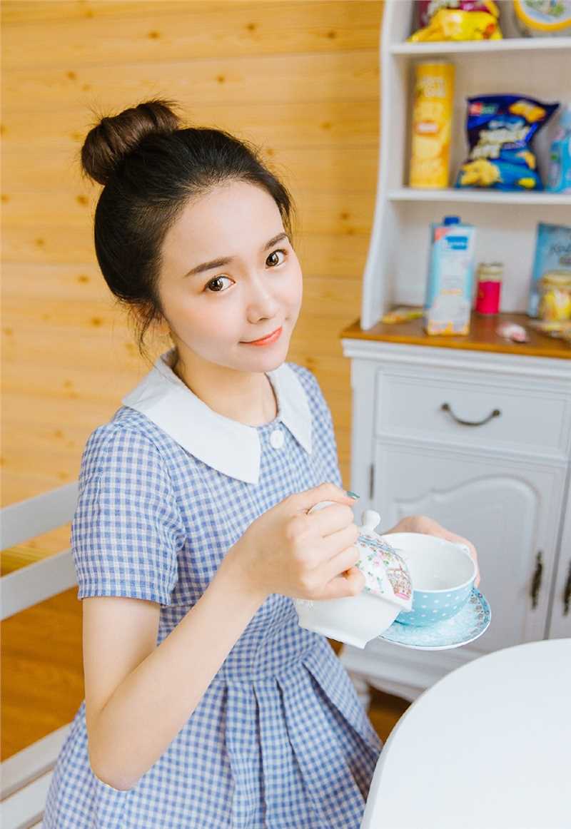 精选甜美女孩格子裙优雅下午茶萝莉个人图册