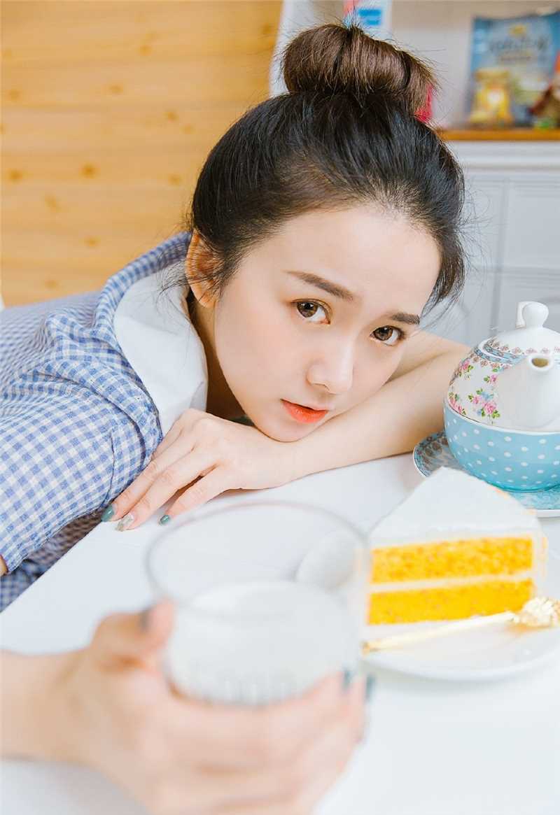 精选甜美女孩格子裙优雅下午茶萝莉个人图册