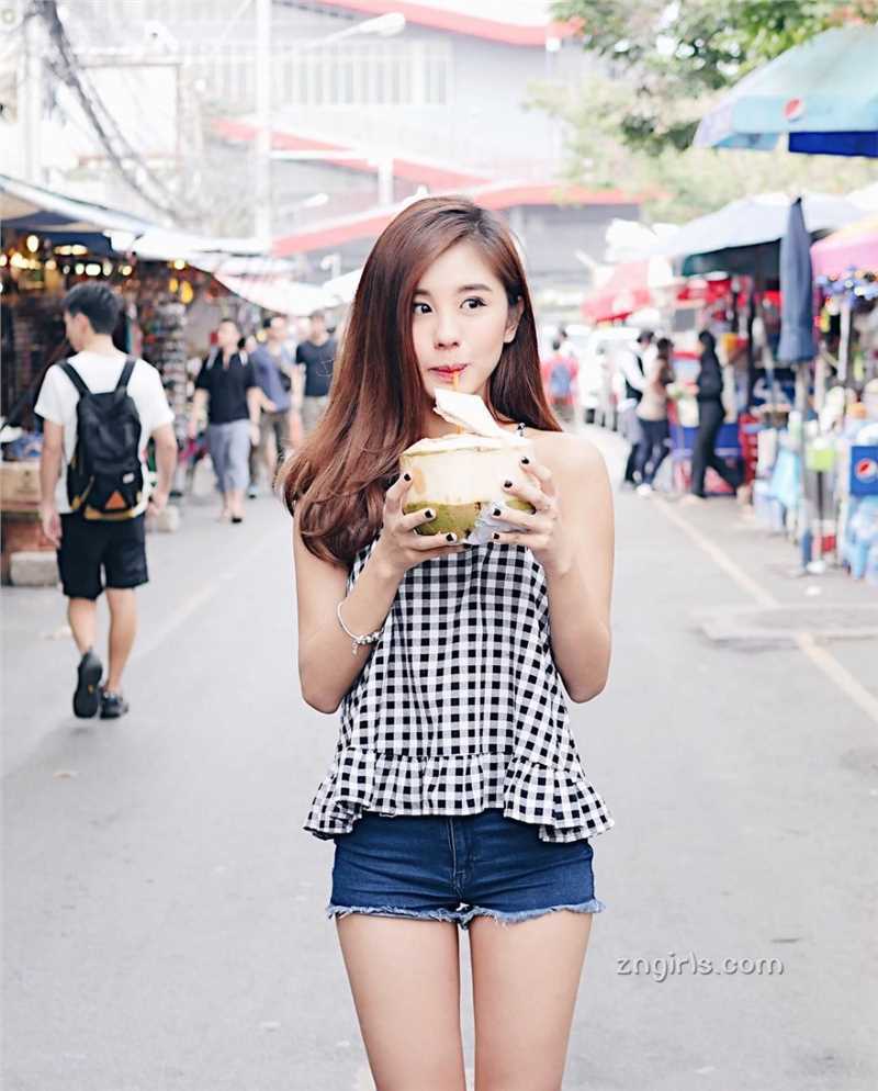 最新甜美女孩Kelly,Tan小清新私房照壁纸