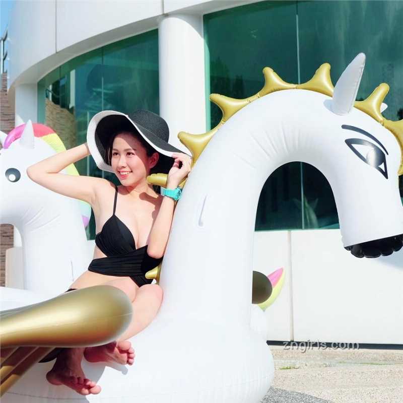 最新甜美女孩Christine,Pang私房美照图集