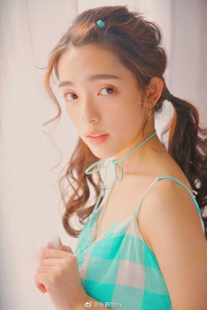 特别专辑美女校花张鹤怡微博私房照甜美迷人图片