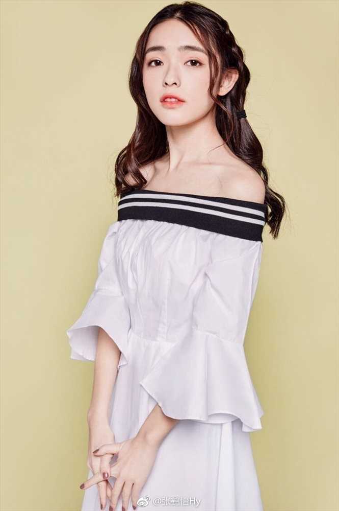 特别专辑美女校花张鹤怡微博私房照甜美迷人图片