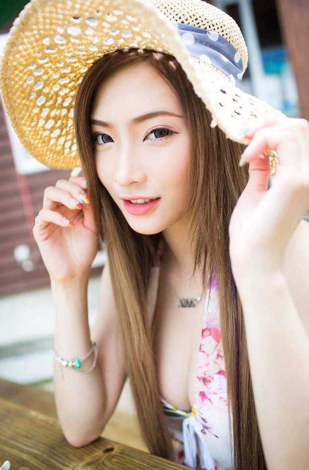 最全甜美女孩Nikki小嬺冲绳旅拍比基尼壁纸