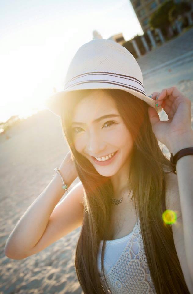 最全甜美女孩Nikki小嬺冲绳旅拍比基尼壁纸