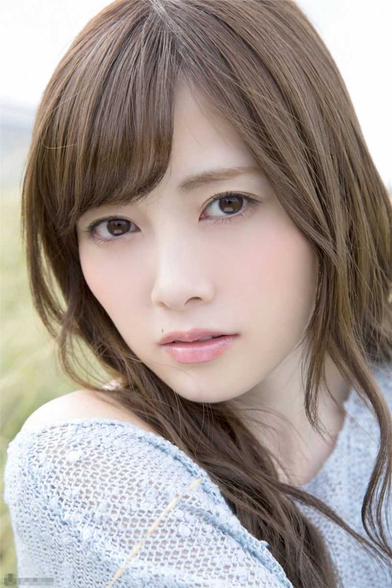 优质日本偶像白石麻衣甜美慵懒私房图片