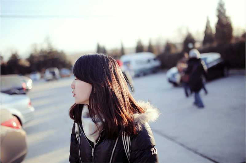 高清温柔长发美少女笑容甜美户外图集