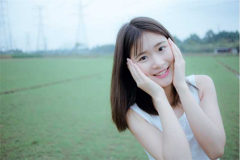 最新90后邻家甜美素颜美女迷人生活照图片
