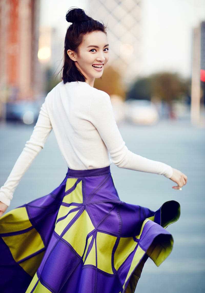 精选金晨冬季街拍展甜美笑容图册