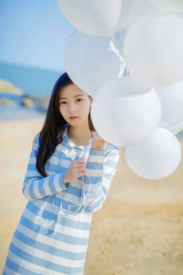 甜美短裙少女海边唯美大片