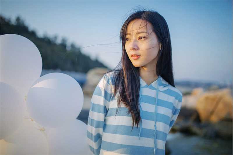 甜美短裙少女海边唯美大片