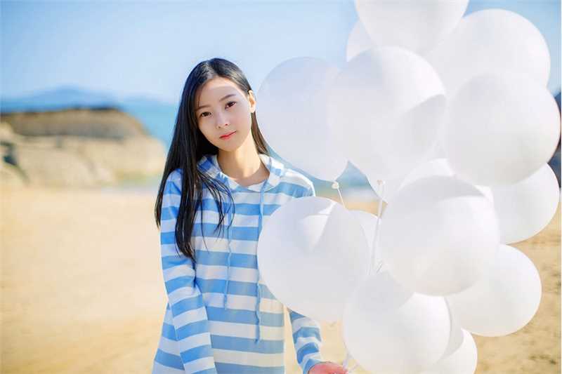 甜美短裙少女海边唯美大片