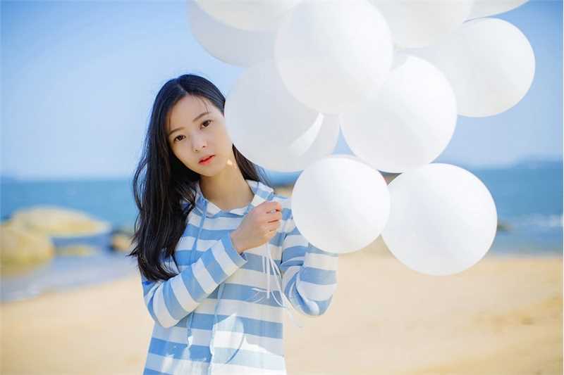 甜美短裙少女海边唯美大片