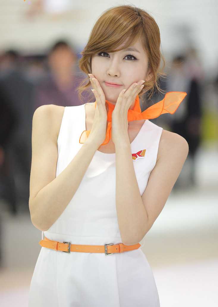 韩国美女模特崔星儿甜美惹人爱