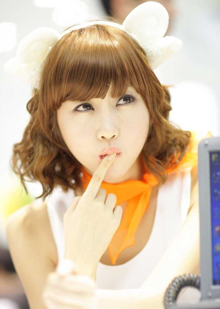 韩国美女模特崔星儿甜美惹人爱