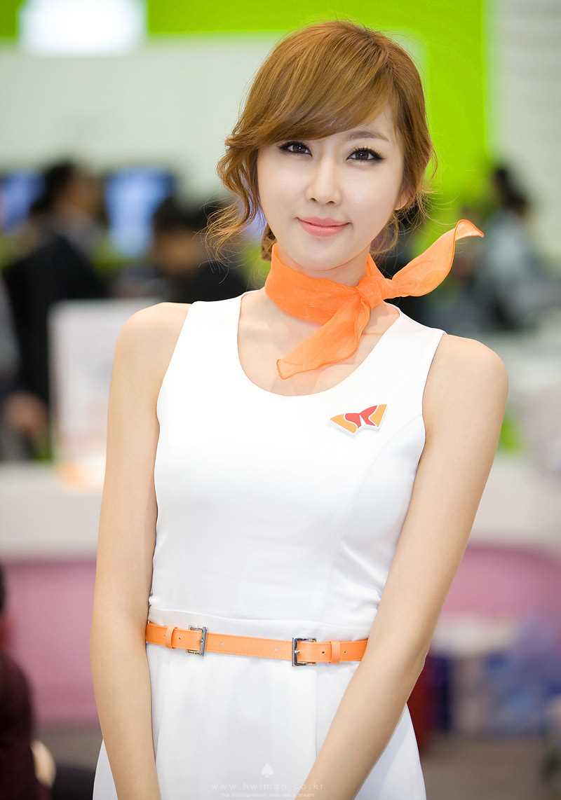 韩国美女模特崔星儿甜美惹人爱