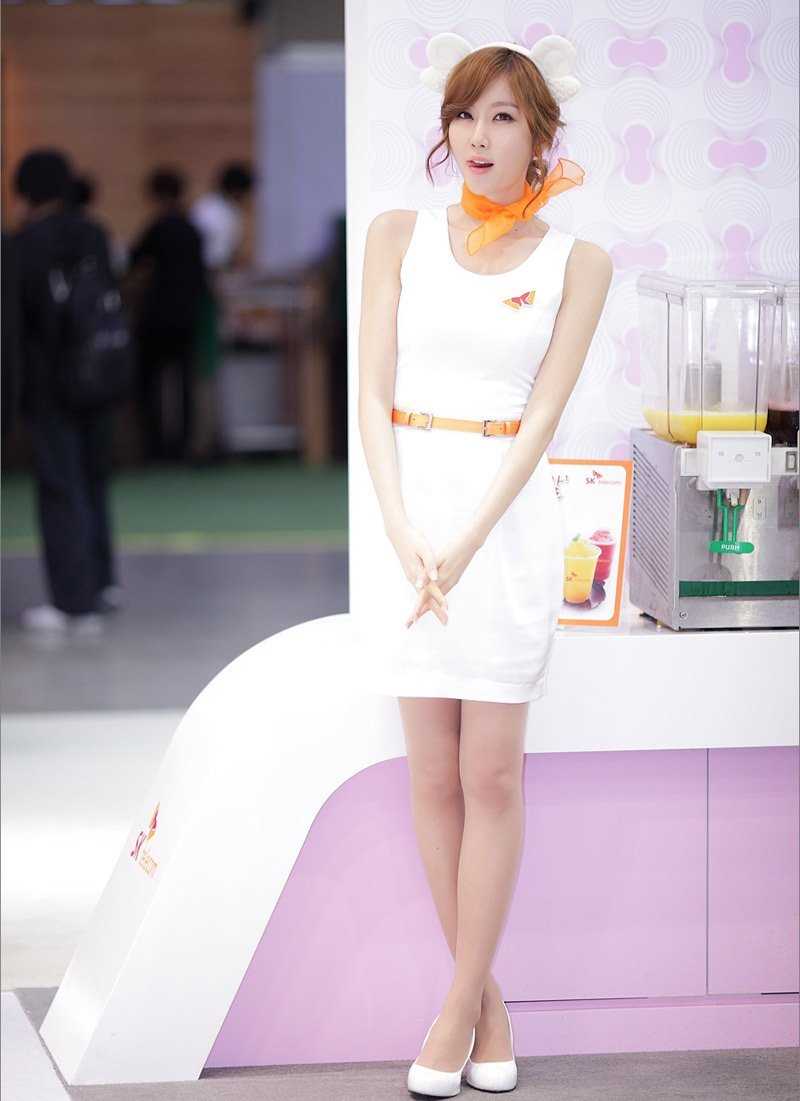 韩国美女模特崔星儿甜美惹人爱