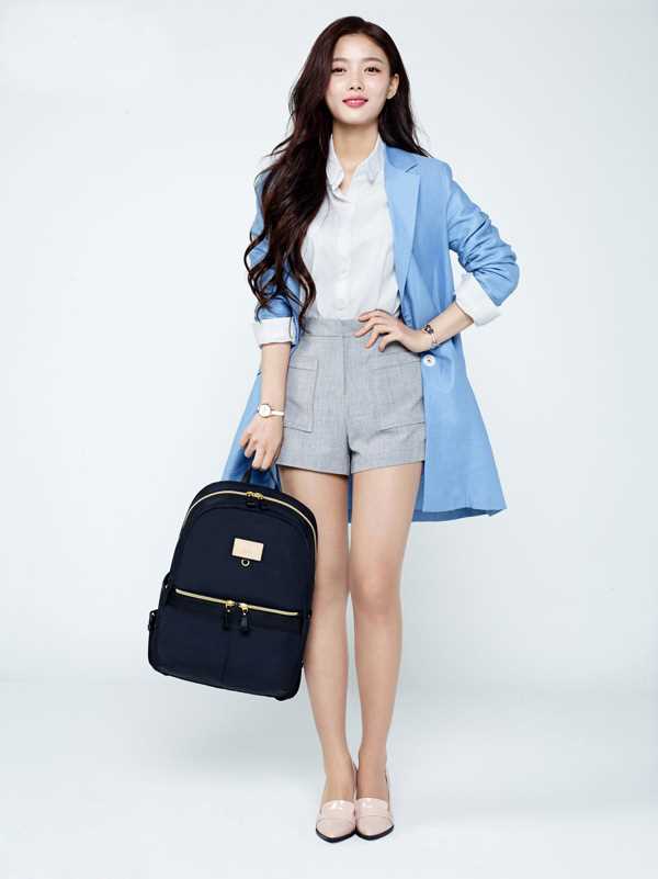 优质甜美少女金裕贞时尚展迷人笑容图片