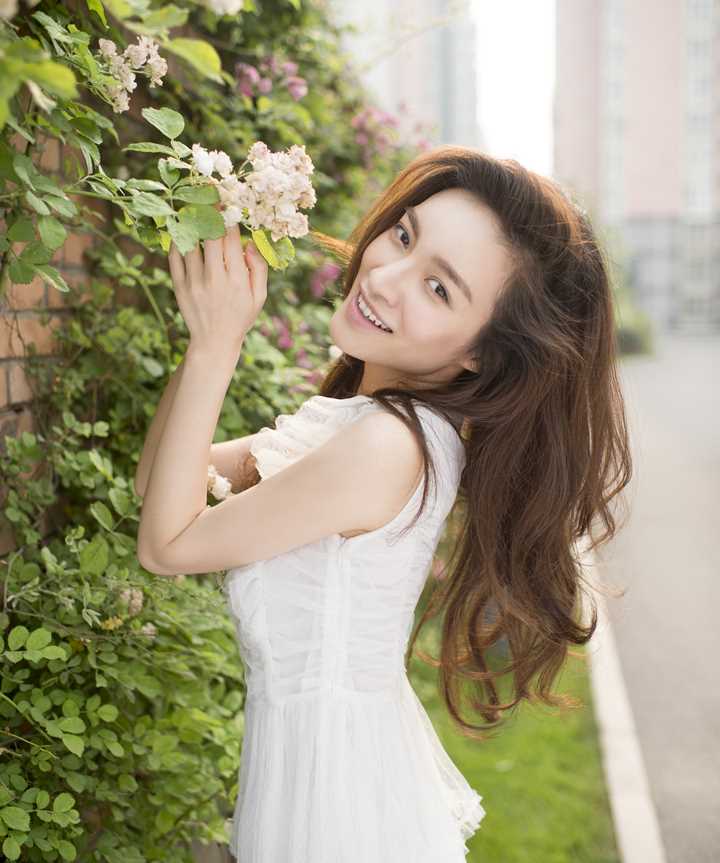 最新顾璇甜美大片显清丽纯美壁纸