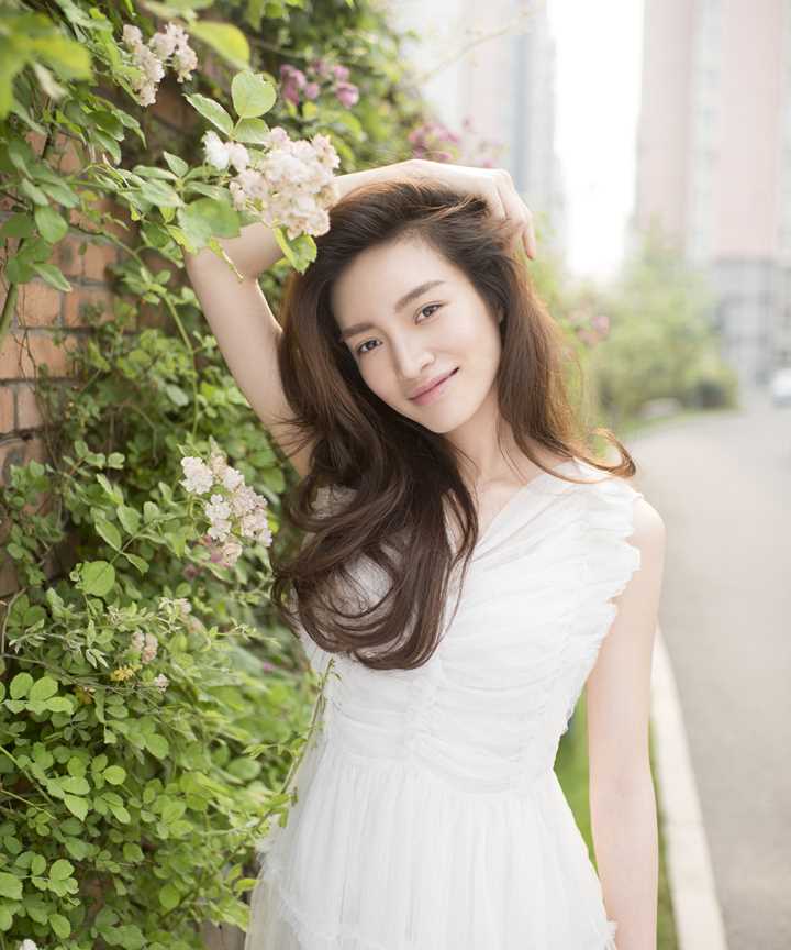 最新顾璇甜美大片显清丽纯美壁纸