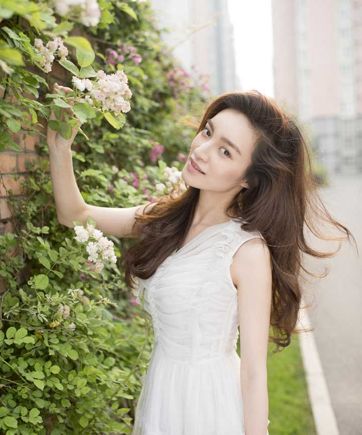 最新顾璇甜美大片显清丽纯美壁纸