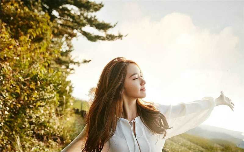 高清甜美女孩允儿户外小清新图片图集