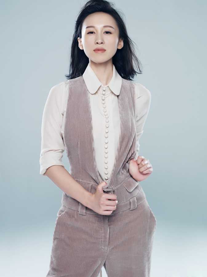 精选演员练束梅清新甜美图册