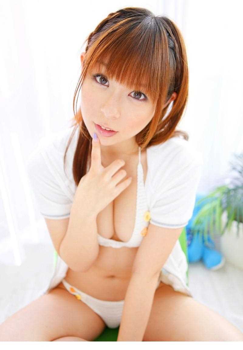 特别专辑日本甜美女孩白色内衣诱惑图片