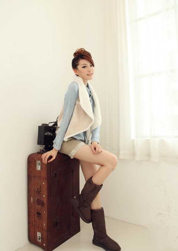 优质甜美女孩室内高清大图图片