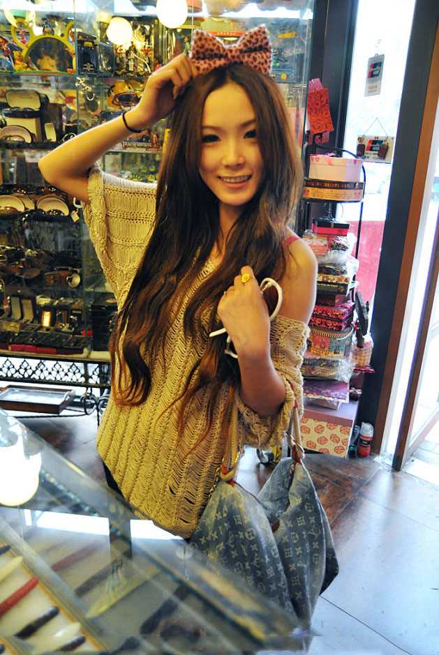 最全甜美女孩范诗琪街拍大图壁纸