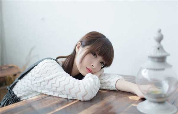 高清甜美女孩咖啡馆迷人写照图集
