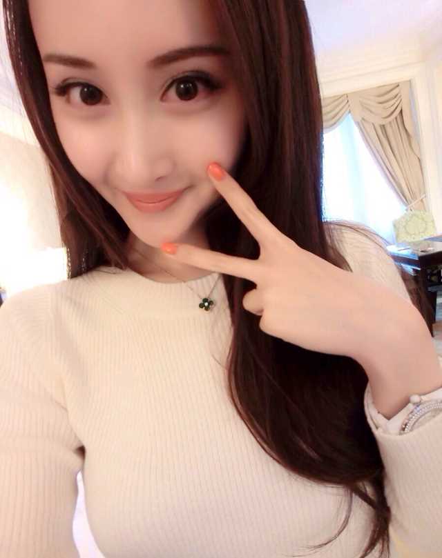 优质甜美女孩王若心最新生活照图片